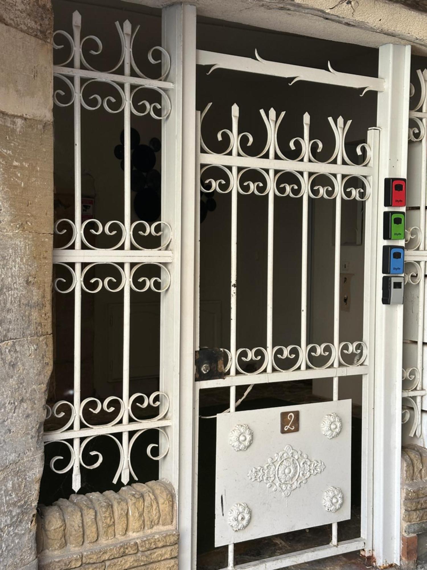 Ferienwohnung L Atelier De La Sorgue LʼIsle-sur-la-Sorgue Exterior foto